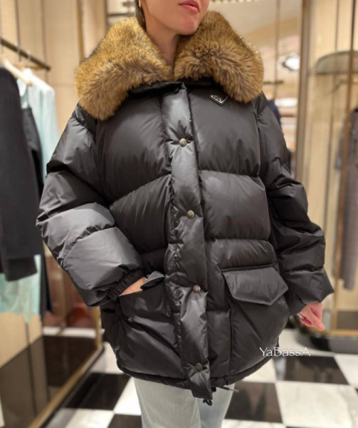 ПУХОВИК PRADA 