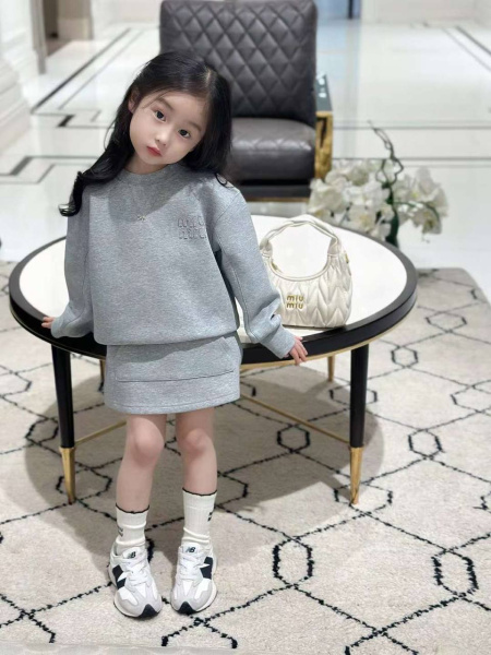 ДЕТСКИЙ КОСТЮМ MIU MIU 74577 фото анонса