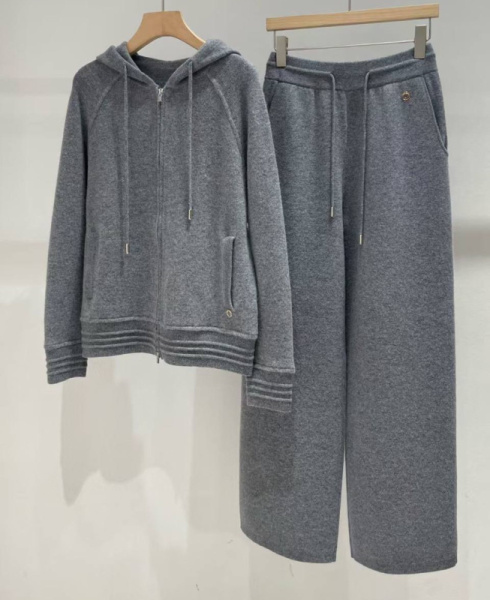 КОСТЮМ LORO PIANA 