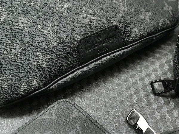 МУЖСКАЯ СУМКА СЛИНГ LOUIS VUITTON  08622 фото анонса