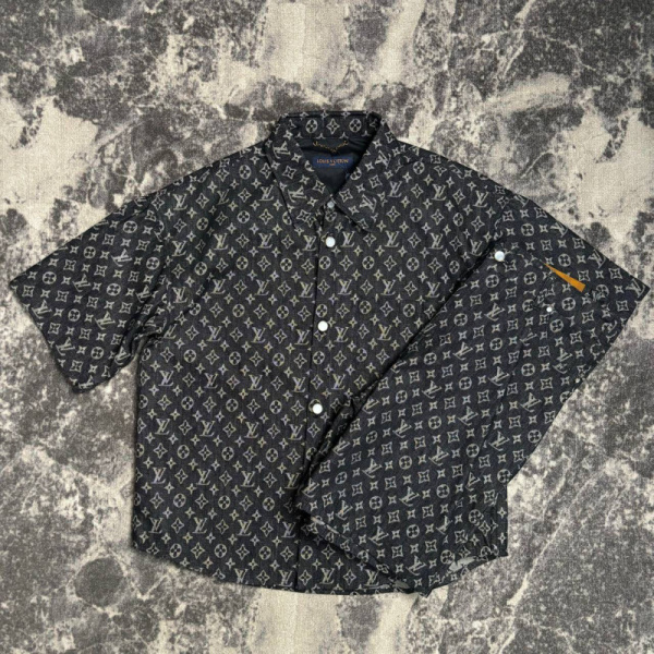 МУЖСКОЙ КОСТЮМ LOUIS VUITTON 