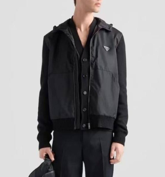 МУЖСКАЯ ВЕТРОВКА PRADA 