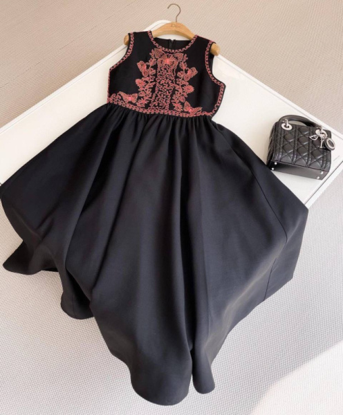 ПЛАТЬЕ CHRISTIAN DIOR 