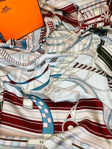 ПЛАТОК HERMES 