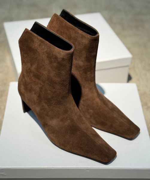 БОТИЛЬОНЫ KHAITE 