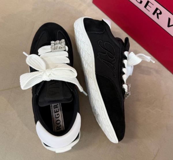 КРОССОВКИ ROGER VIVIER 