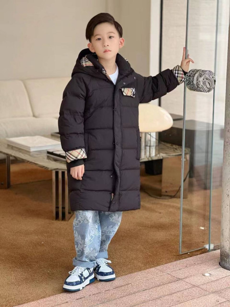 ДЕТСКИЙ ПУХОВИК BURBERRY 74635 фото анонса