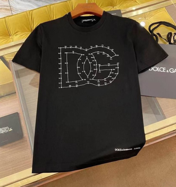 МУЖСКАЯ ФУТБОЛКА DOLCE & GABBANA 