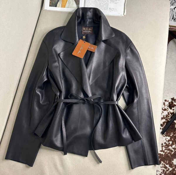 КУРТКА LORO PIANA 