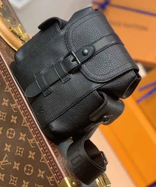 МУЖСКАЯ СУМКА МЕССЕНДЖЕР LOUIS VUITTON