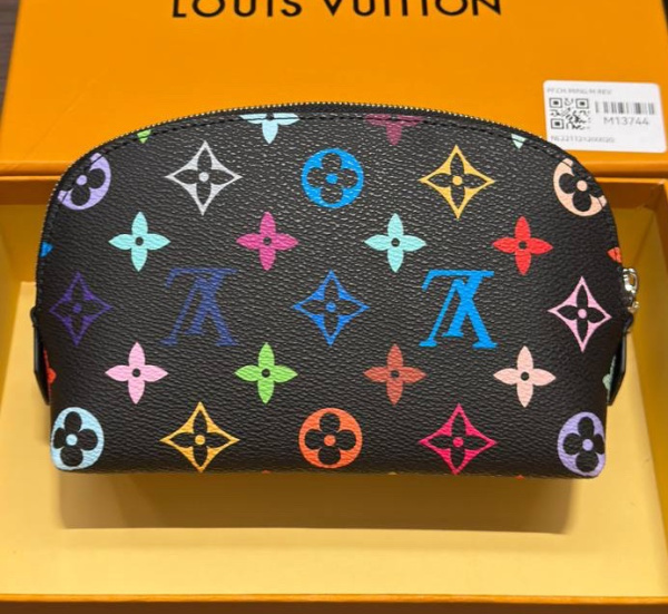КОСМЕТИЧКА LOUIS VUITTON 