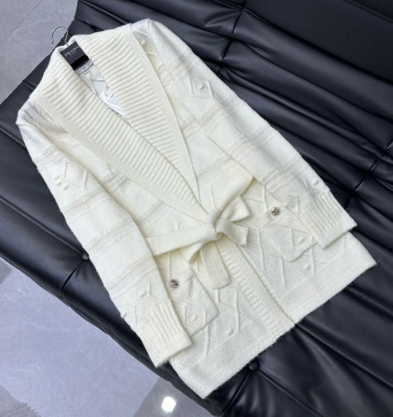 КАРДИГАН CHANEL 