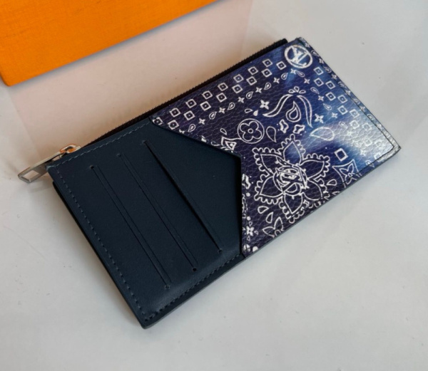 ВИЗИТНИЦА LOUIS VUITTON 