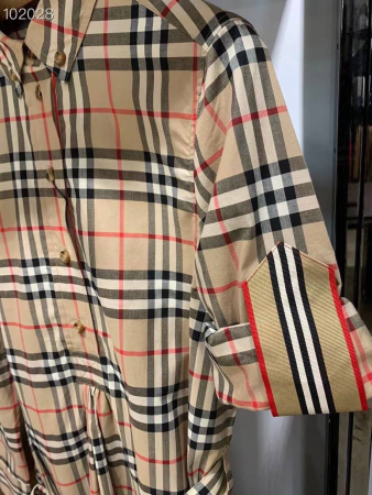 ПЛАТЬЕ BURBERRY 49110 детальное фото товара