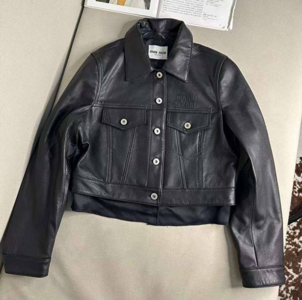 КУРТКА MIU MIU