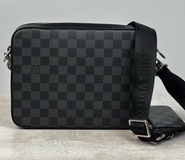 МУЖСКАЯ СУМКА МЕССЕНДЖЕР LOUIS VUITTON 