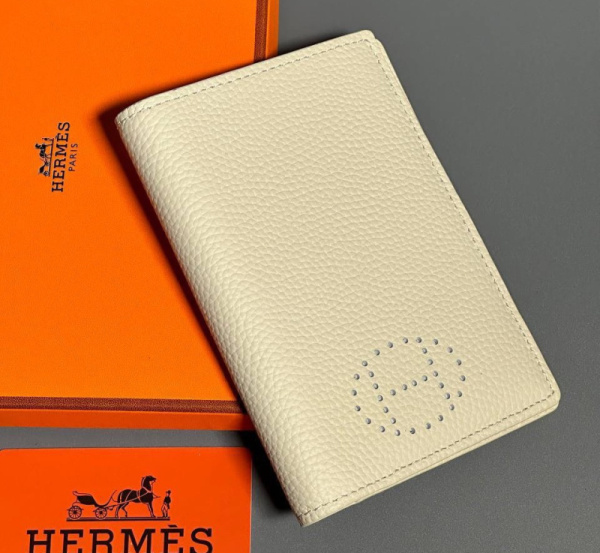 ОБЛОЖКА НА ПАСПОРТ HERMES 