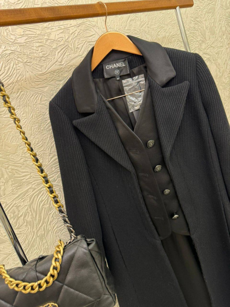 ПАЛЬТО С ЖИЛЕТОМ CHANEL 65797 фото анонса
