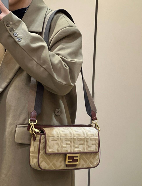 СУМКА FENDI BAGUETTE  66096 фото анонса