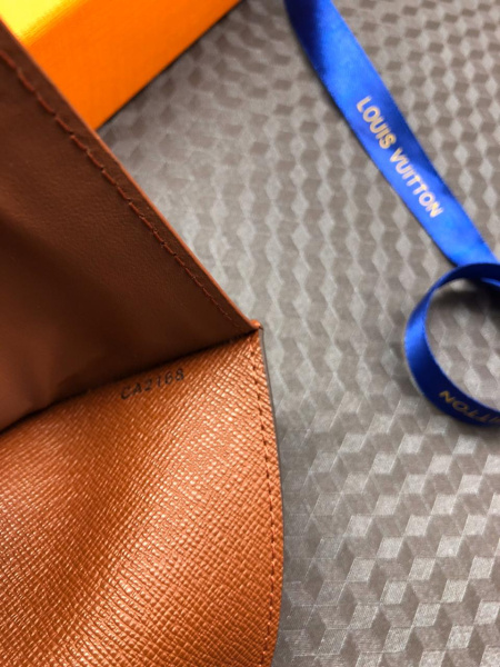 ОБЛОЖКА НА ПАСПОРТ LOUIS VUITTON 12824 фото анонса