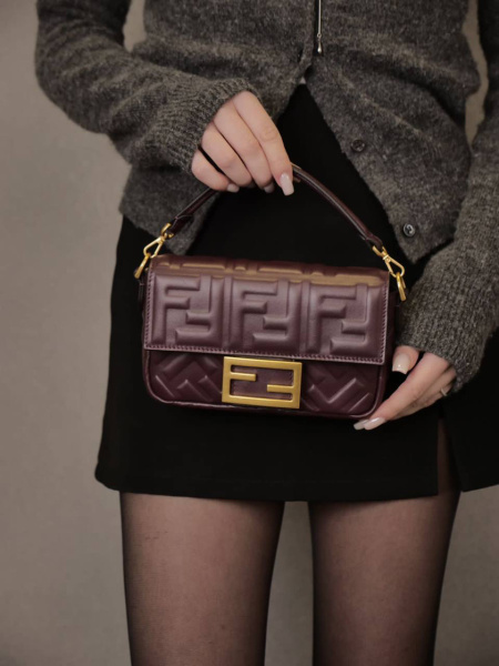 СУМКА FENDI BAGUETTE 64661 фото анонса