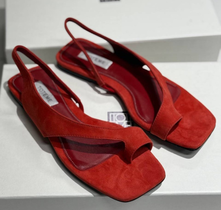 САНДАЛИИ TOTEME 