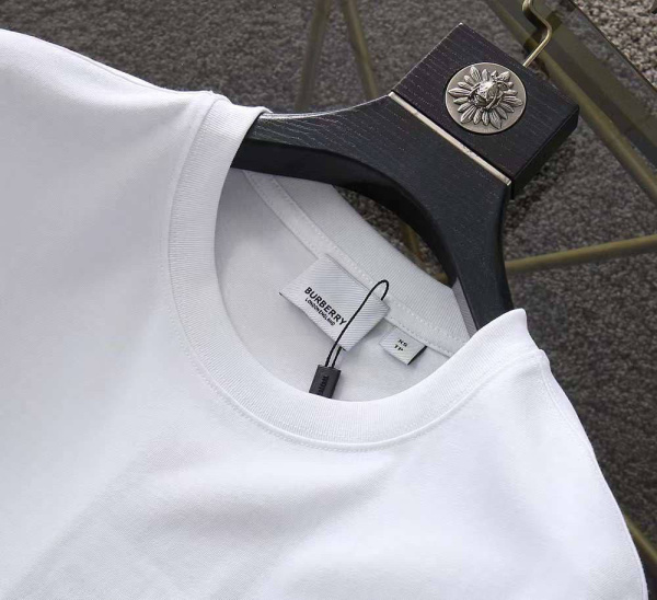 МУЖСКАЯ ФУТБОЛКА BURBERRY  66506 фото анонса