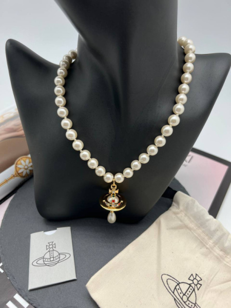 КОЛЬЕ VIVIENNE WESTWOOD