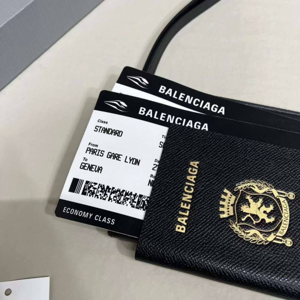 СУМКА BALENCIAGA PASSPORT PHONE HOLDER BLACK  68108 фото анонса