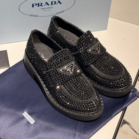 ЛОФЕРЫ PRADA