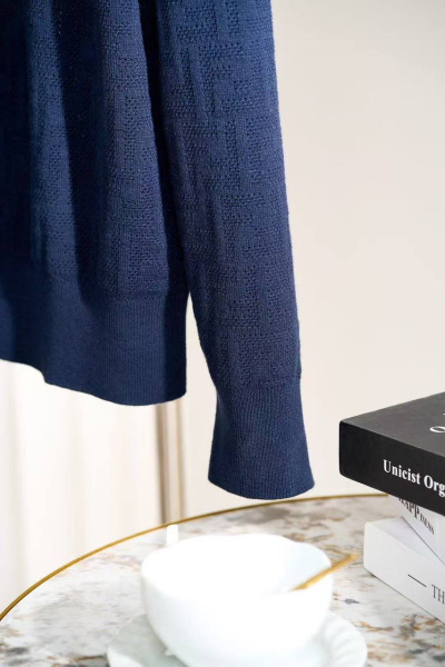 МУЖСКОЙ СВИТЕР FENDI  82426 фото анонса