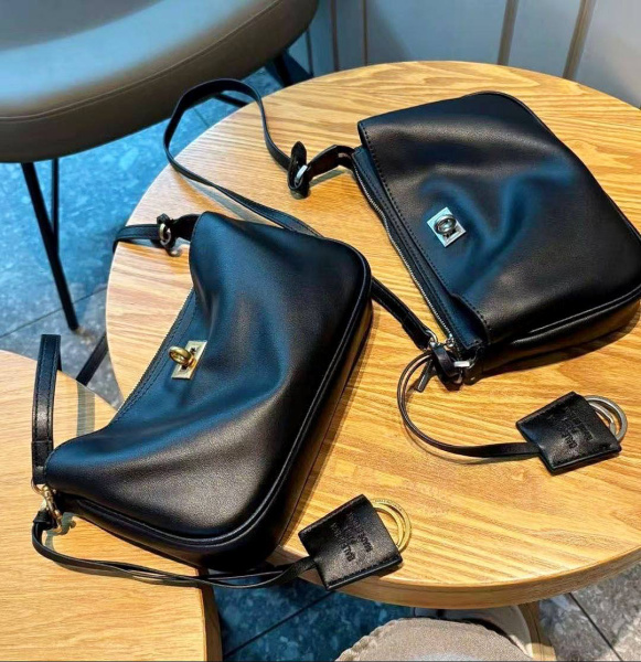 СУМКА BALENCIAGA SLING POCHETTE  72909 фото анонса