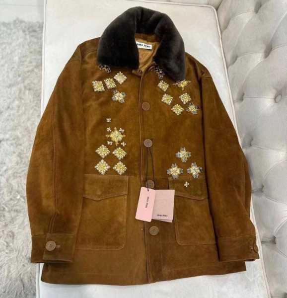 КУРТКА MIU MIU 