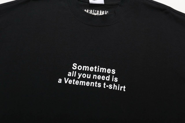 МУЖСКАЯ ФУТБОЛКА VETEMENTS  73415 фото анонса