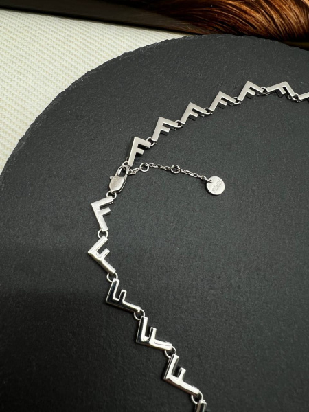 КОЛЬЕ FENDI 73881 фото анонса