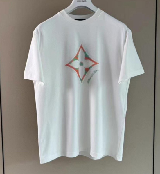 МУЖСКАЯ ФУТБОЛКА LOUIS VUITTON 