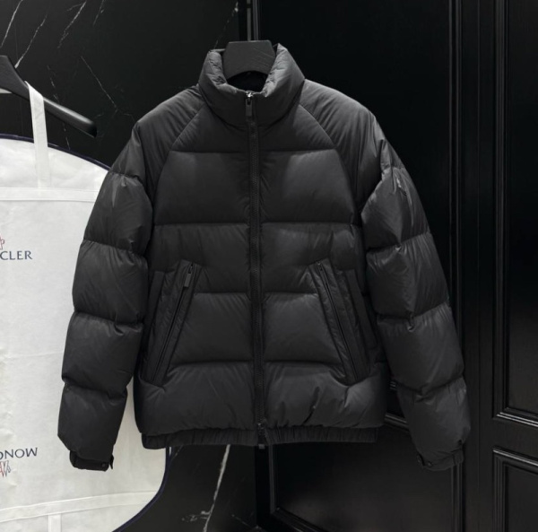 МУЖСКОЙ ПУХОВИК MONCLER 