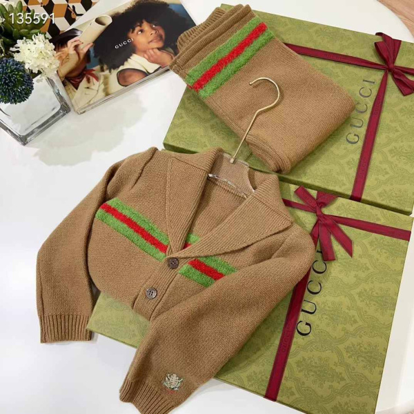 ДЕТСКИЙ КОСТЮМ GUCCI 74705 фото анонса