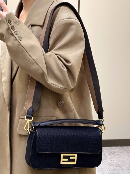 СУМКА FENDI BAGUETTE  66097 фото анонса