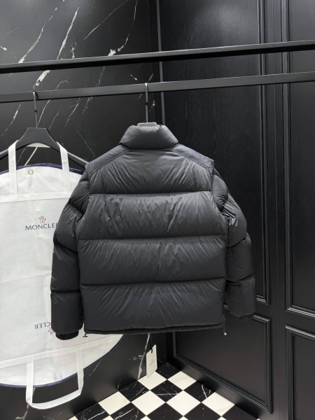 МУЖСКОЙ ПУХОВИК ДВУХСТОРОННИЙ ТРАНСФОРМЕР MONCLER  79913 фото анонса