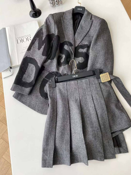 КОСТЮМ CHRISTIAN DIOR  71126 фото анонса