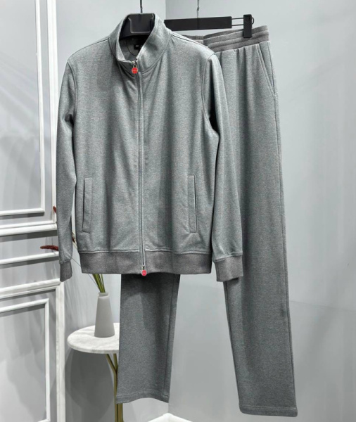 МУЖСКОЙ КОСТЮМ KITON 