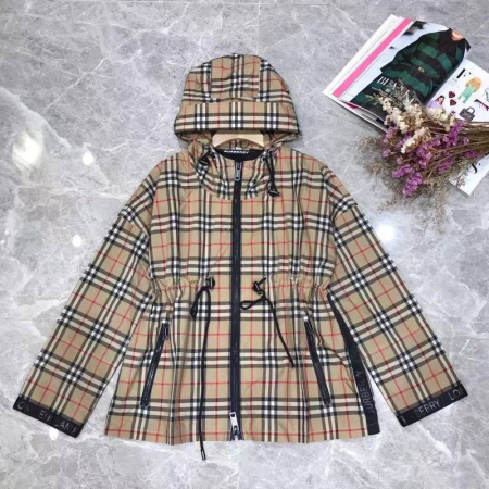 КУРТКА BURBERRY 48078 детальное фото товара