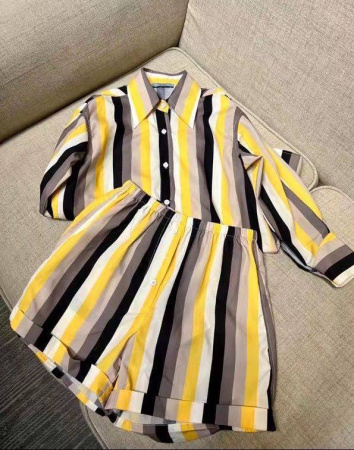 КОСТЮМ PRADA   77216 детальное фото товара