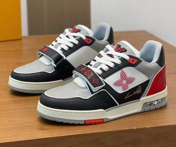 МУЖСКИЕ КРОССОВКИ LOUIS VUITTON 