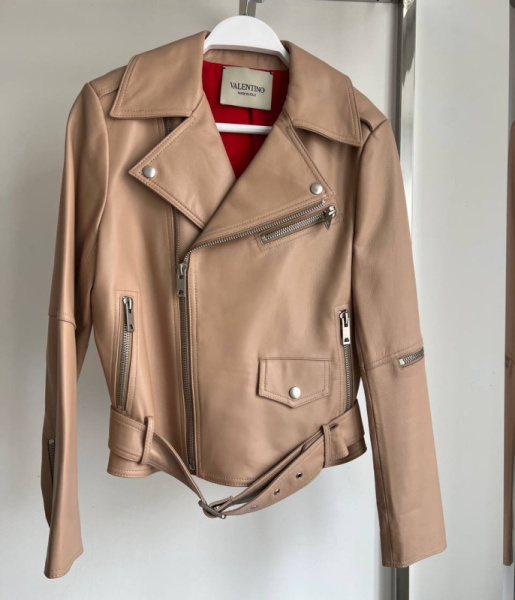 КУРТКА VALENTINO