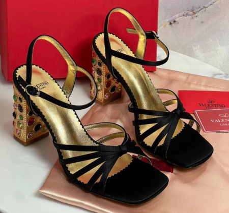 БОСОНОЖКИ VALENTINO 