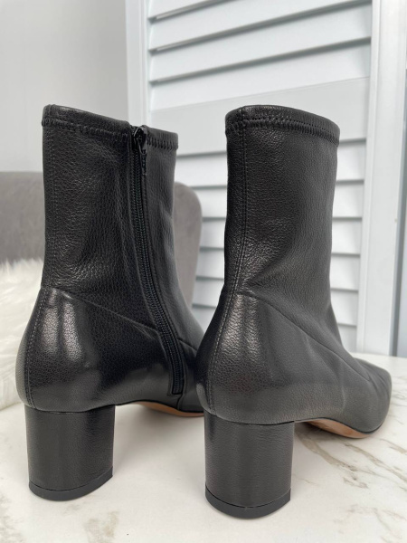 БОТИЛЬОНЫ BY FAR  65707 фото анонса