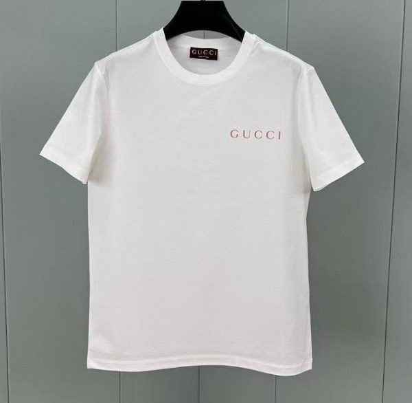МУЖСКАЯ ФУТБОЛКА GUCCI 