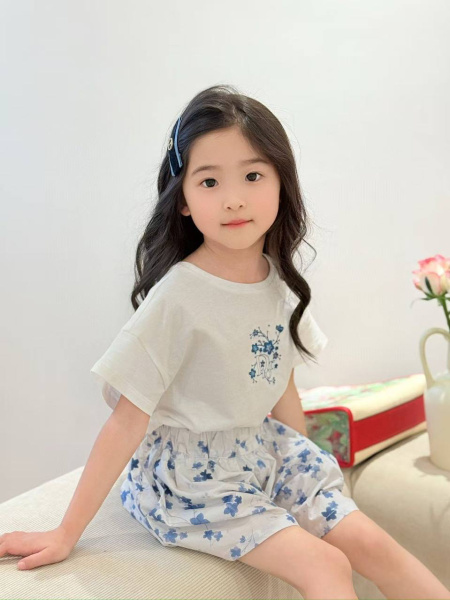 ДЕТСКИЙ КОСТЮМ CHRISTIAN DIOR  78037 фото анонса